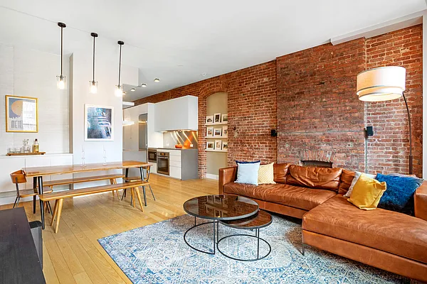 Sold by Compass | media 2