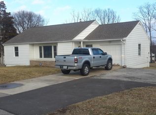 1008 Caulks Hill Rd, Saint Charles, MO 63304