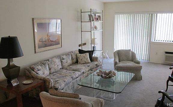 4th image of 30 Greenridge Ave APT 3E