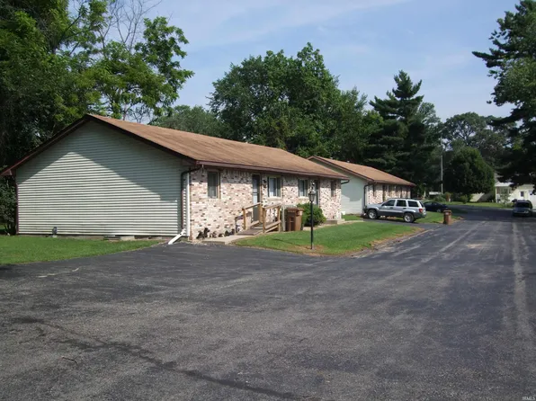 327 N Beach Dr, Monticello, IN 47960