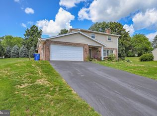2785 Danielle Dr, Dover, PA 17315