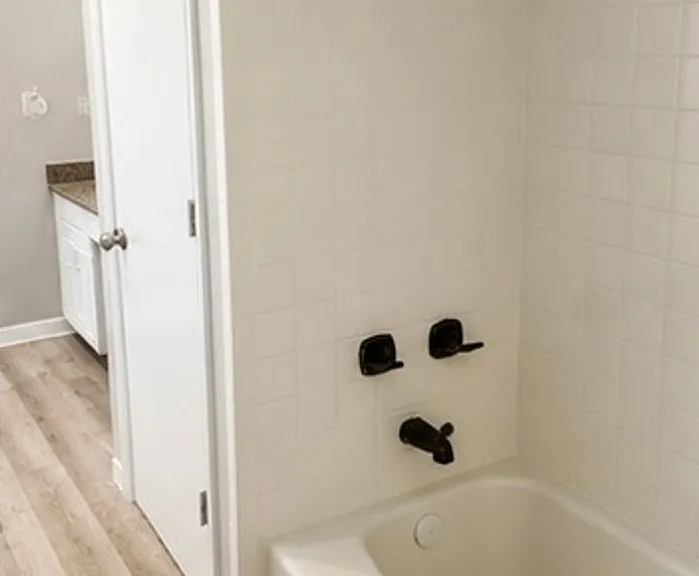 2900 Middlesex Rd — Photo 18