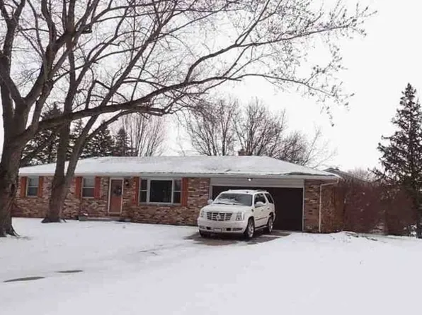 2905 Sandra Ln, Winona Lake, IN 46590