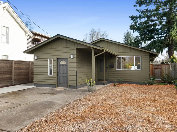 5520 SE Reedway St, Portland, OR 97206