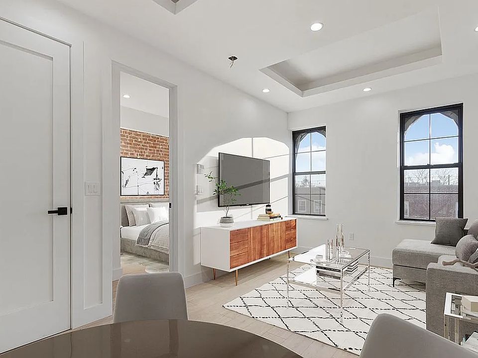 1st image of 547 Knickerbocker Ave #3