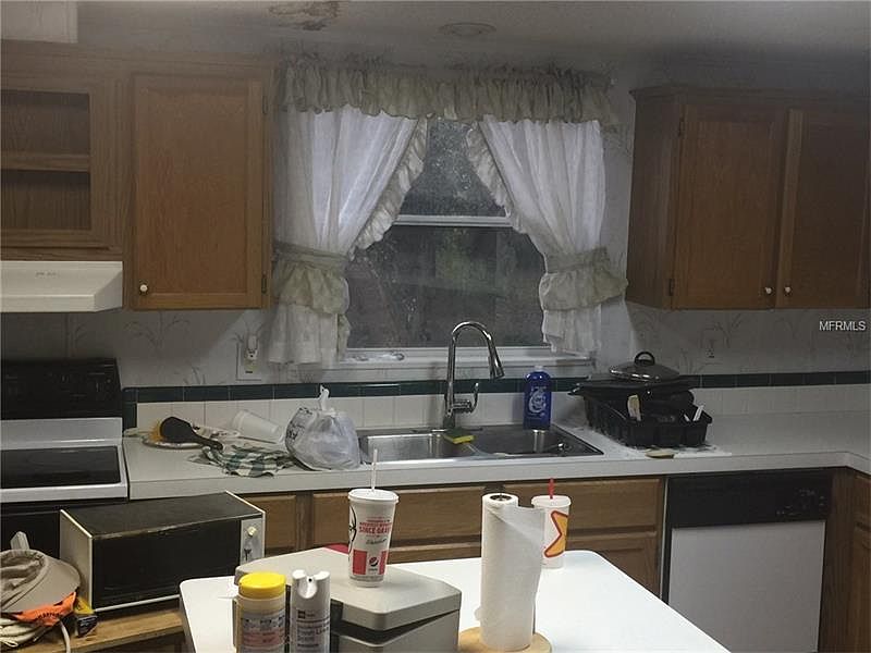 2nd image of 1712 Valrico Woodland Ave