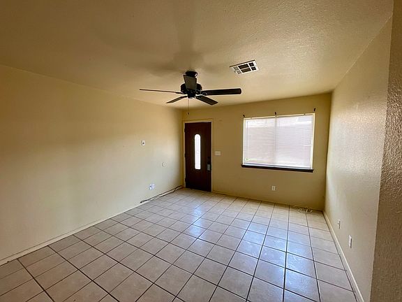 5th image of 5724 Ybarra Ct #B