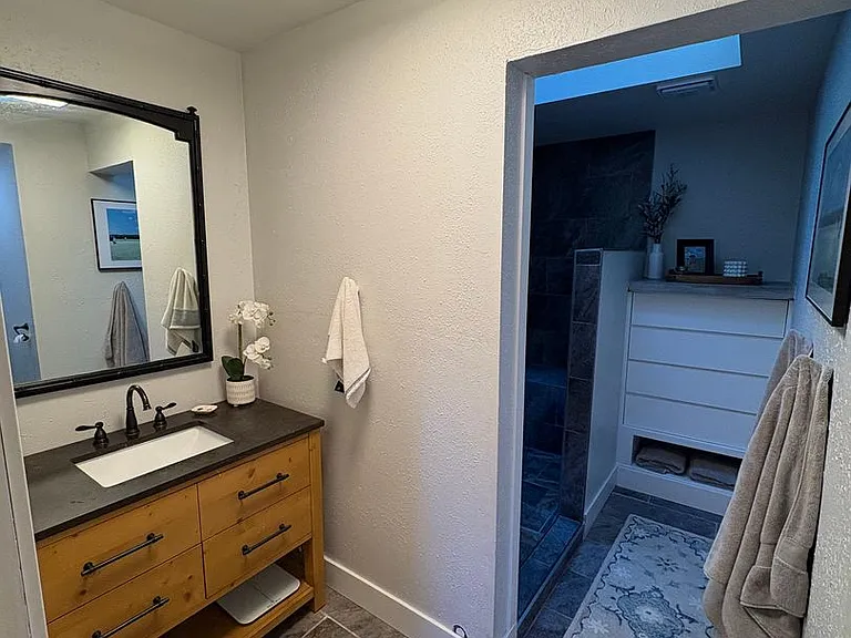2516 Orchard Dr — Photo 7