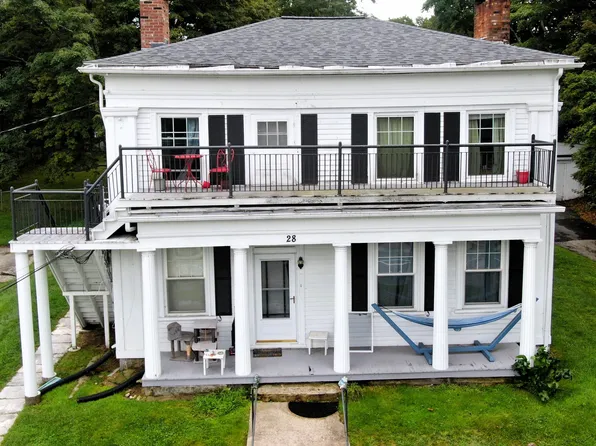 28 Pleasant Street, Windham, CT 06226