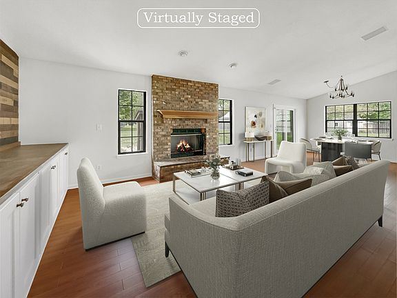 2nd image of 12122 Stacie Cir