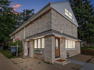 2079 S 92nd St #9202-04, Milwaukee, WI 53227