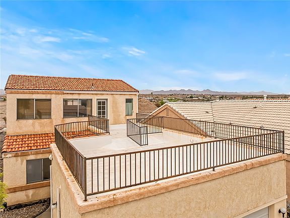 4th image of 2352 Acoma Drive