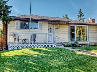 12208 N Canfield Rd SW, Calgary, AB T2W 1J9