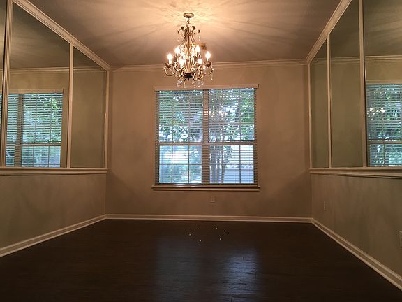 5th image of 9550 Bertram St