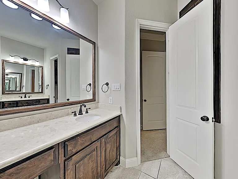 7017 Benjamin Way — Photo 10