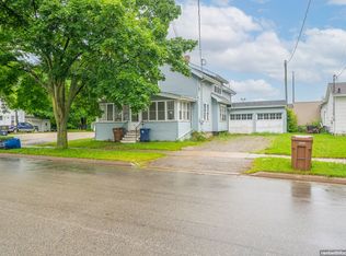 442 2nd St, Menasha, WI 54952