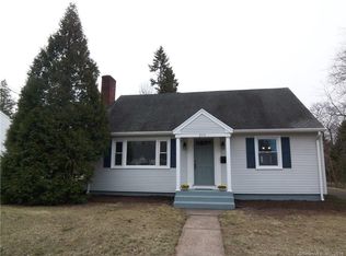 210 High St, Manchester, CT 06040