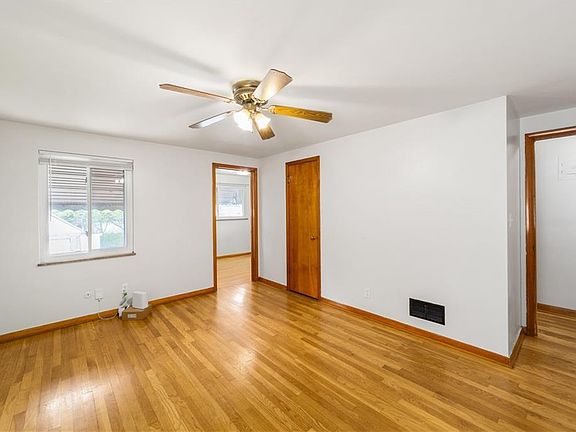 2nd image of 2207 Oak Park Ave