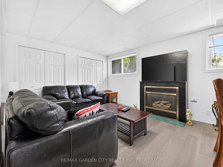 38 Cypress St #LOWER — Photo 6