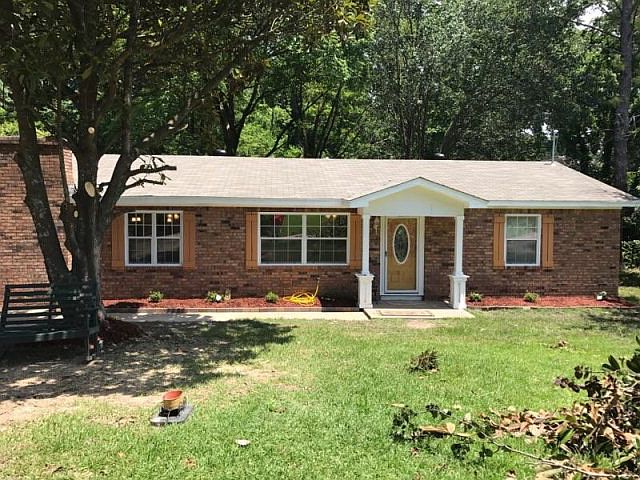 1st image of 206 Hillside Dr