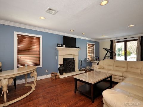 5th image of 34 Haskell Ln