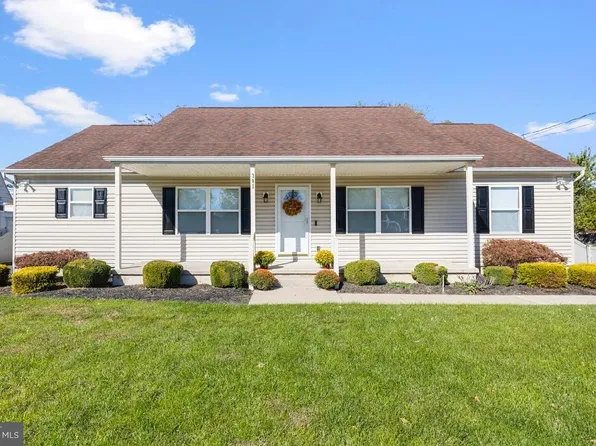 301 Fairview Ave, Hammonton, NJ 08037