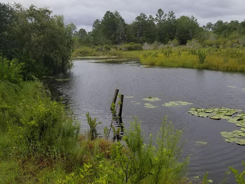 1st image of 9862 Lake Dr