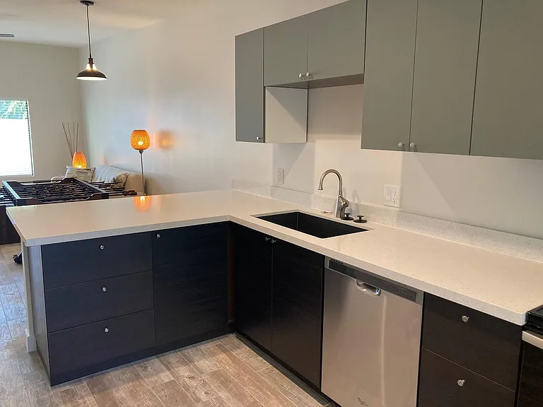 3451 N 37th St #4 — Photo 5