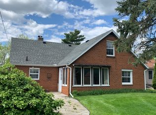 550 W 6th St, Perrysburg, OH