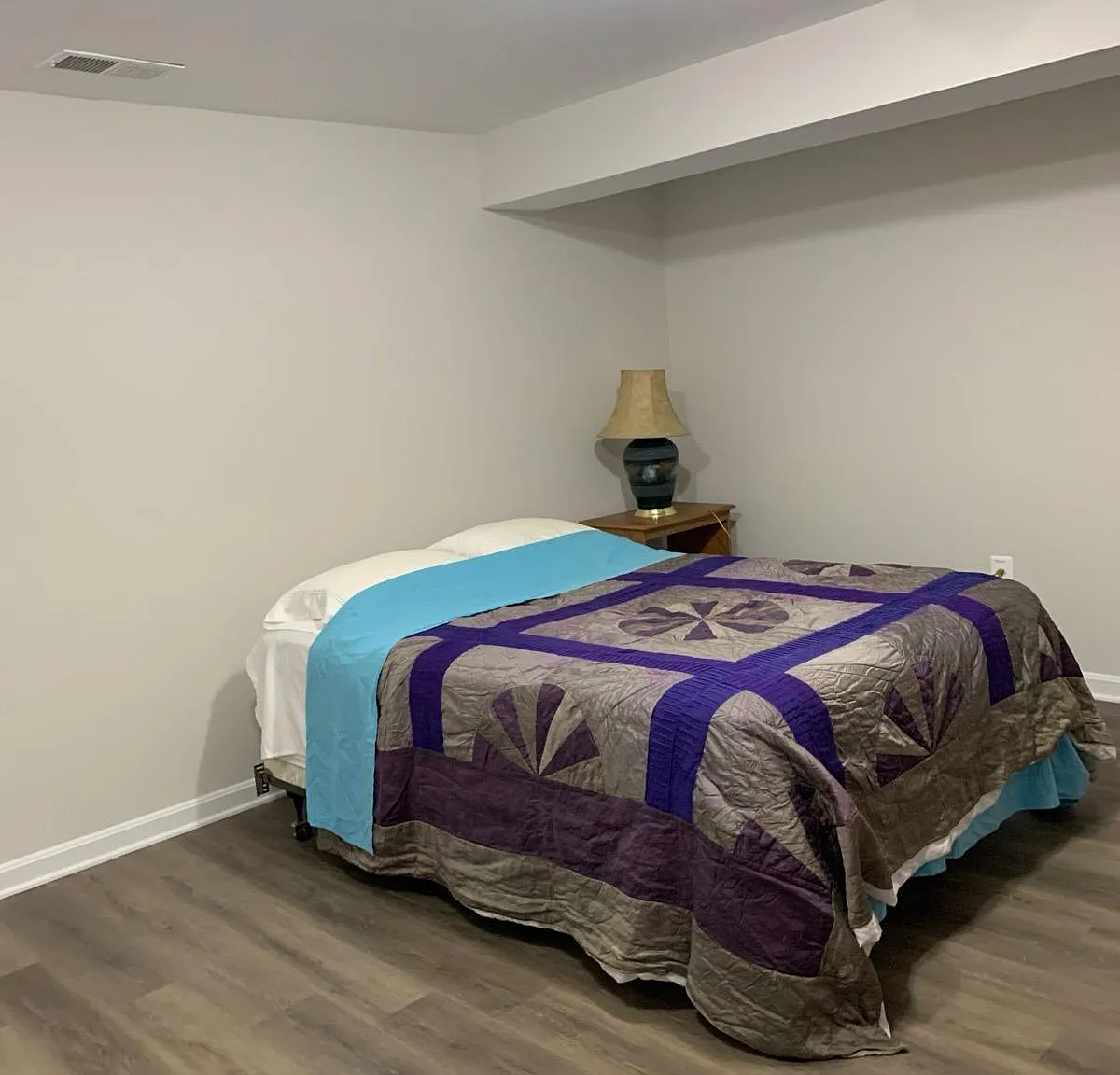1 bed, 1200 sqft, $1,700 — Photo 4