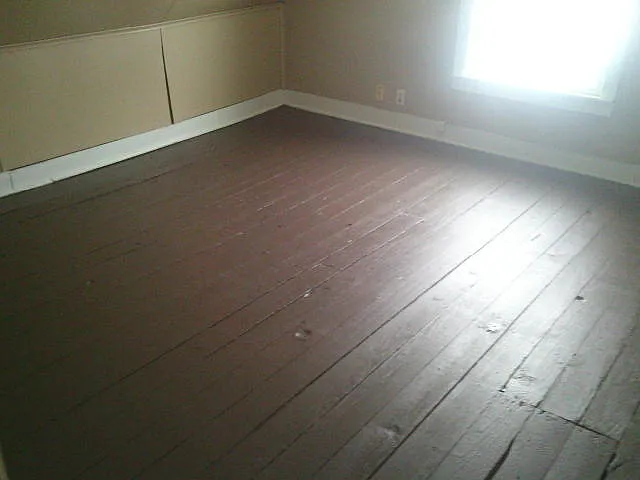 613 E Swayzee St — Photo 2