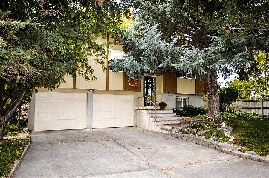 1st image of 809 Buckboard Ln