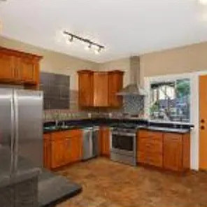 639 W Emerson St #B — Photo 3