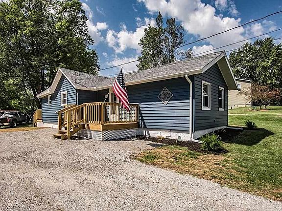 2nd image of 2352 State Road 227 S
