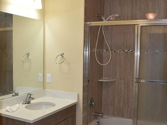 5th image of 1400 Saint Georges Ave #105