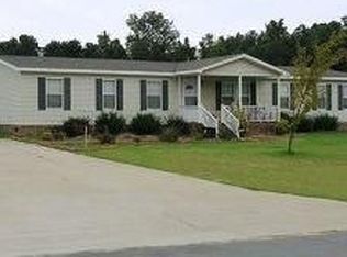 621 Rockinghorse Ct, Stedman, NC 28391