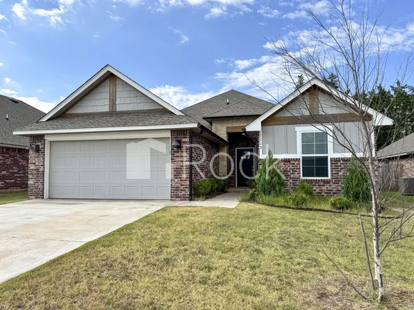 1113 Magnolia Dr, Noble, OK 73068
