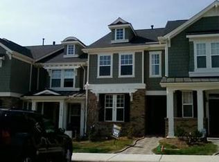 1016 Freeport Dr, Cary, NC 27519