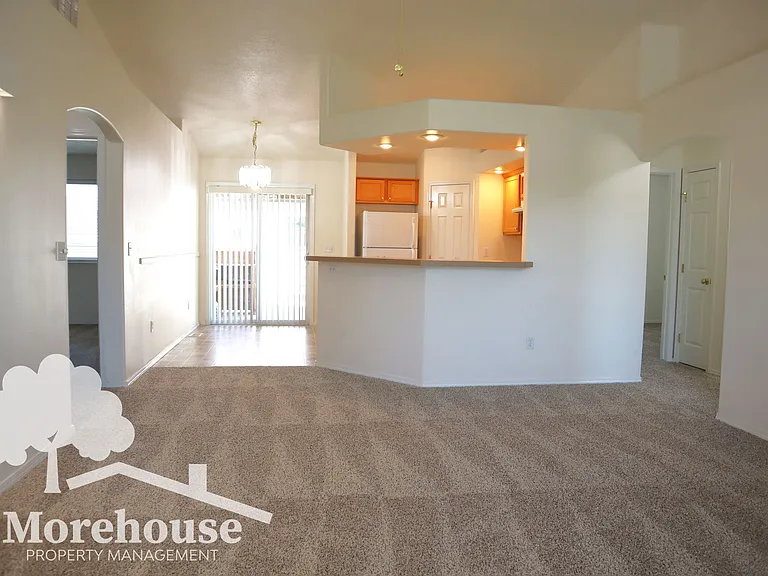 3919 Groveton St — Photo 4