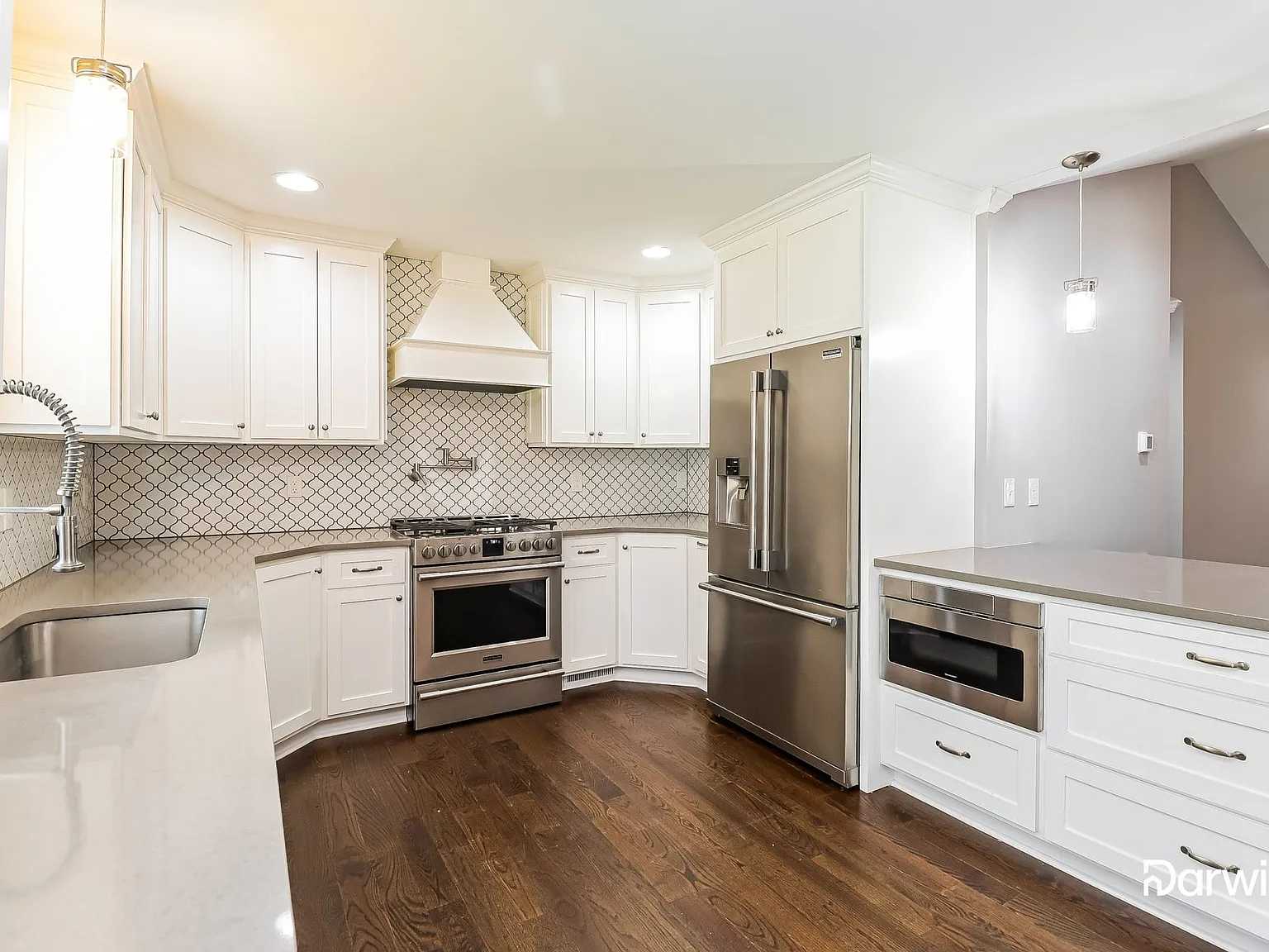 3 bed, 2.0 bath, 1592 sqft, $2,150 — Photo 3
