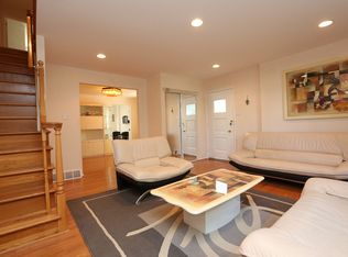 825 Selmer Rd, Philadelphia, PA 19116