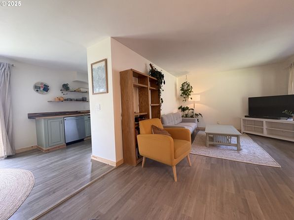 251 Vine Maple Loop, Carson, WA 98610