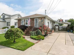 2485 Centre Ave, Bellmore, NY 11710
