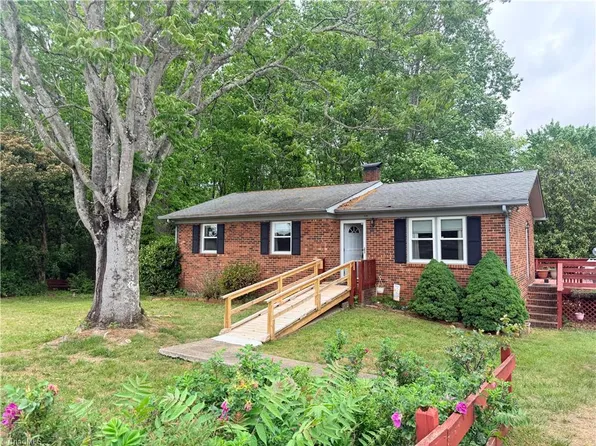 581 Martin Byrd Rd, Elkin, NC 28621