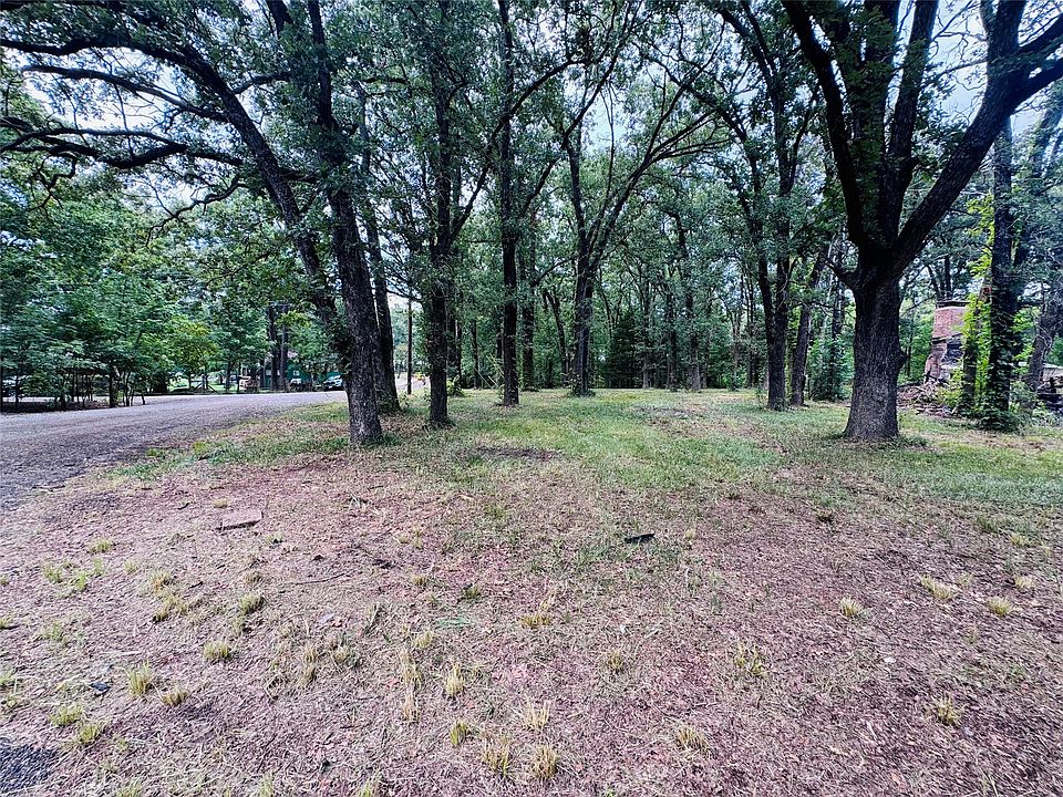 1st image of 323 Sherie Ln