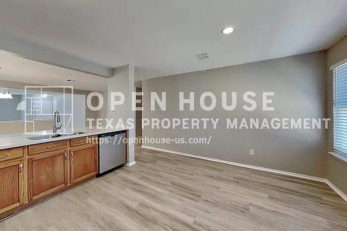 13717 Canyon Ranch Rd — Photo 6