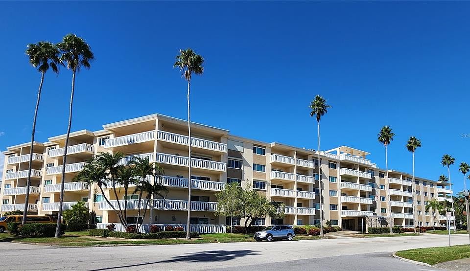 1st image of 1200 N SHORE DRIVE NE #403