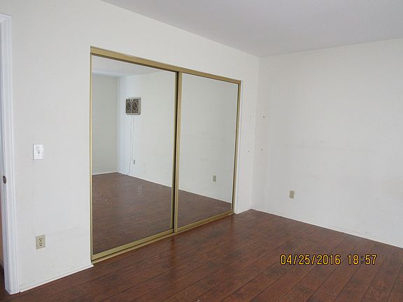 4th image of 16707 Winona St