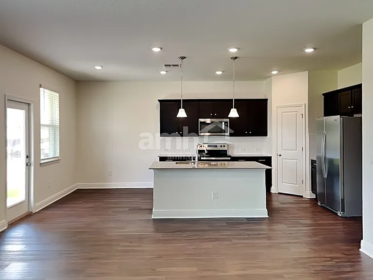 14530 Cedar Mill Dr — Photo 3