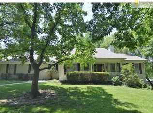 1137 Guinevere Dr, Liberty, MO 64068